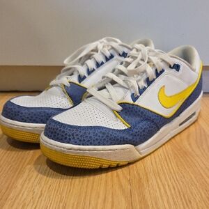 *RARE* Nike Air Assault Low - Zest Academy Blue (Size 12)